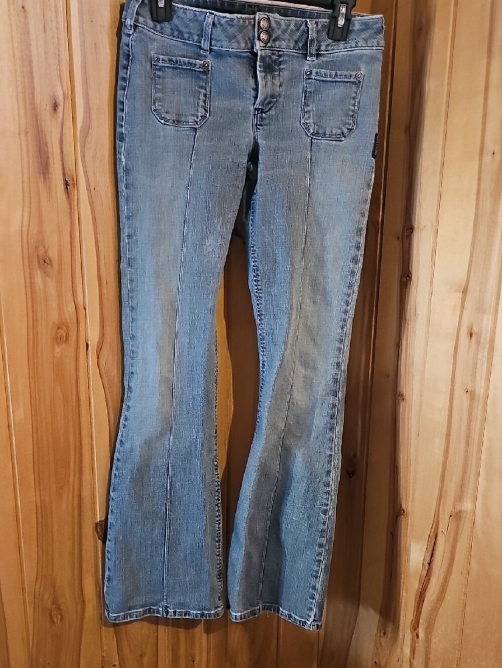 VTG Y2K Silver Jeans Suki Low Rise Flared Jeans